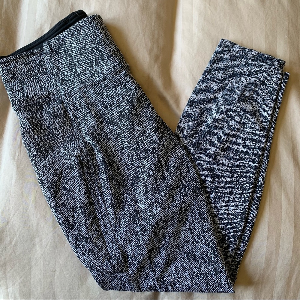 Lululemon Black and White Printed Leggings